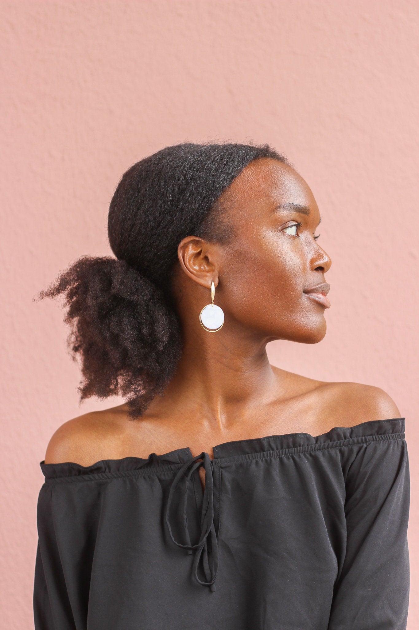 Boucles d'oreilles uniques et chics réalisées à la main par dehis studio